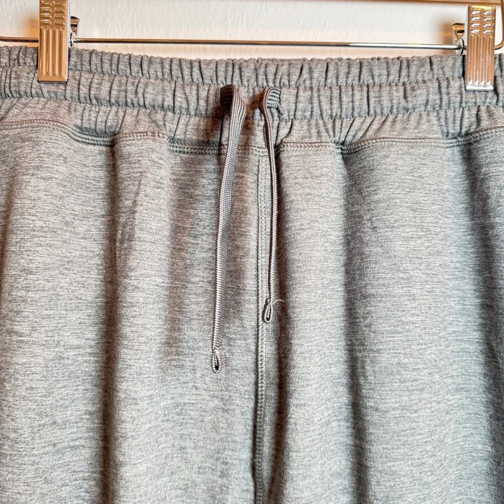 Peloton Jogger Sweatpants Mens Medium‎ Gray Heathered Drawstring Athletic Lounge - Picture 4 of 7